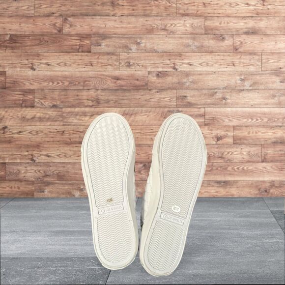 NWOT WOMENS GBG LOS ANGELES TENNIS SHOES SZ 10 - Picture 4 of 5